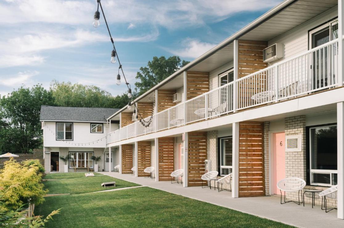 The June Motel, Prince Edward County Picton Exterior foto